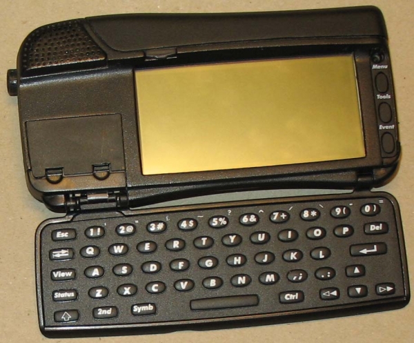 Dwudzieste urodziny najstarszego smartfona świata